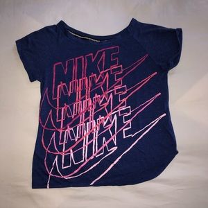 Girls Nike T-shirt